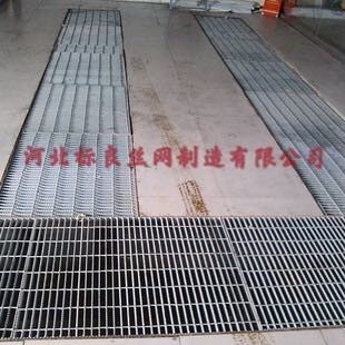 洗車用鋼格板具體有什么優(yōu)點呢？